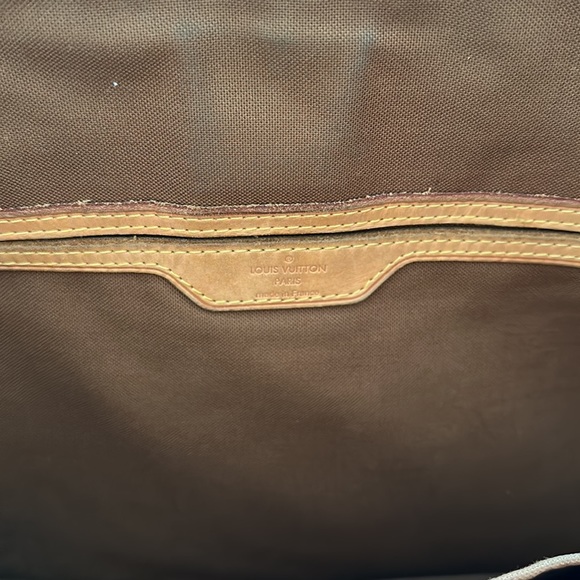 Louis Vuitton Palermo GM purse - Picture 10 of 16